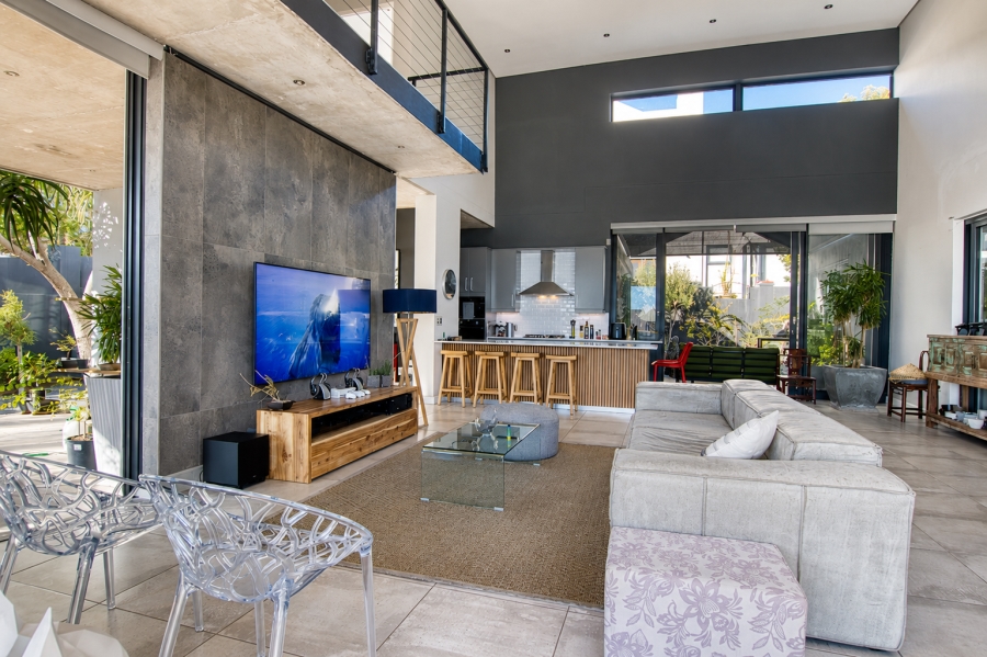 3 Bedroom Property for Sale in Heldervue Western Cape